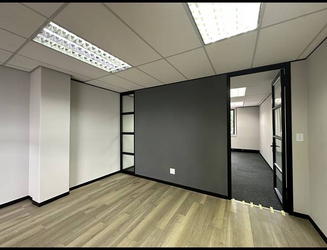 196M² OFFICE TO LET IN SANDTON CENTRAL